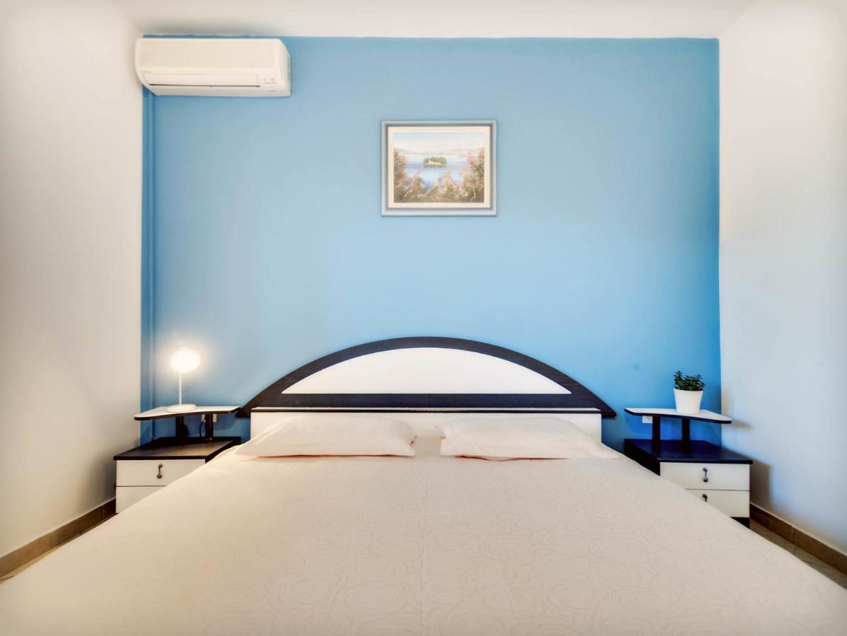 וודיצה Apartments Zizic מראה חיצוני תמונה
